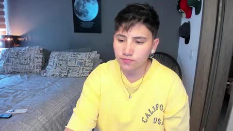 Snapshot of musicayluna chatting on March 2026 09:37:02 PM VALENTINA Luna online show from March 2026 09:37:02 PM