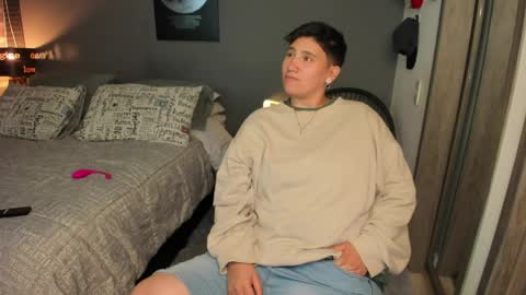 Snapshot of musicayluna chatting on March 2026 02:24:02 AM VALENTINA Luna online show from March 2026 02:24:02 AM