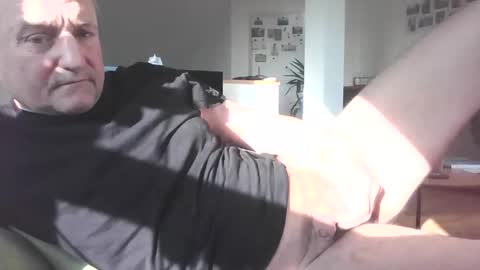 nobuddy online show from March 2025 07:32:01 AM