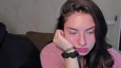 Snapshot of muuur_fam chatting on September 2025 08:23:01 PM HEY online show from September 2025 08:23:01 PM