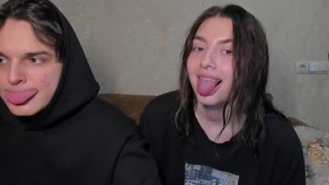 Snapshot of muuur_fam chatting on October 2025 07:00:01 PM HEY online show from October 2025 07:00:01 PM