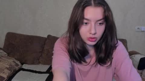 Snapshot of muuur_fam chatting on October 2025 08:16:02 PM HEY online show from October 2025 08:16:02 PM