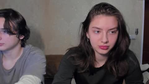 Snapshot of muuur_fam chatting on November 2025 04:38:02 PM HEY online show from November 2025 04:38:02 PM