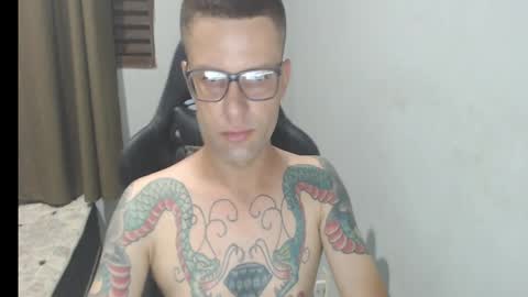 Snapshot of mwmgaara chatting on February 2025 04:03:02 AM mwmgaara online show from February 2025 04:03:02 AM