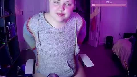 Snapshot of mxgoddex chatting on March 2025 06:02:02 AM Caidra online show from March 2025 06:02:02 AM