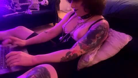 Snapshot of mxscary chatting on February 2025 05:51:01 AM mxscary online show from February 2025 05:51:01 AM