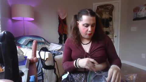 Snapshot of mxsissycharlotte chatting on December 2024 05:08:01 PM Mx Charlotte online show from December 2024 05:08:01 PM