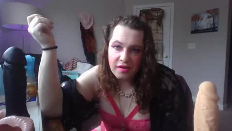 Snapshot of mxsissycharlotte chatting on February 2025 03:10:02 PM Mx Charlotte online show from February 2025 03:10:02 PM