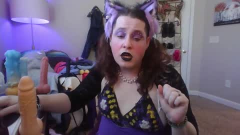 Snapshot of mxsissycharlotte chatting on March 2025 06:52:01 PM Mx Charlotte online show from March 2025 06:52:01 PM