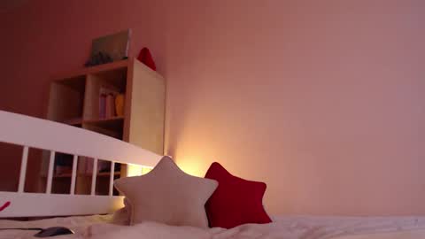 Hannah  welcome  online show from November 2025 07:56:01 AM