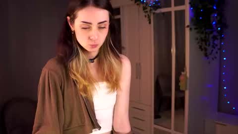 Snapshot of my_little_molly chatting on October 2025 08:30:02 PM Molly online show from October 2025 08:30:02 PM