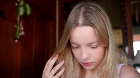  MIA  I will be here Monday Wednesday Thursday Saturday online show from April 2026 07:34:01 AM