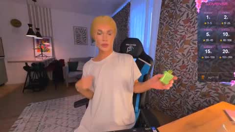 Snapshot of my_muse chatting on October 2025 12:46:02 PM Sandra Muse online show from October 2025 12:46:02 PM