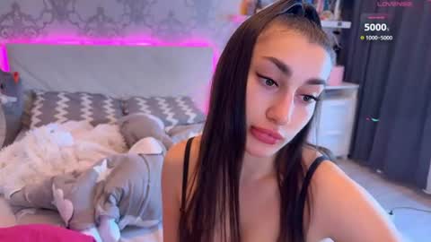 Naomi online show from July 2026 06:54:02 PM