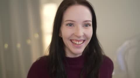 STELLA online show from November 2025 06:52:01 PM