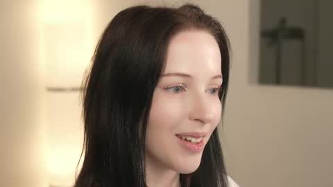 STELLA online show from December 2025 08:27:02 PM