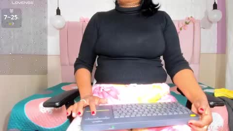 Snapshot of mya_blaze chatting on October 2025 12:16:01 PM mya_blaze online show from October 2025 12:16:01 PM