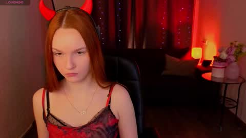 Mia online show from February 2026 10:04:02 PM