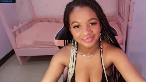 Snapshot of mychell_ch chatting on January 2025 11:32:01 AM mychell_ch online show from January 2025 11:32:01 AM