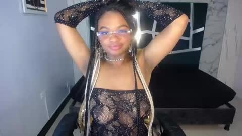 Snapshot of mychell_ch chatting on January 2025 02:18:01 PM mychell_ch online show from January 2025 02:18:01 PM