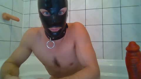 Shadow online show from September 2025 08:21:02 PM