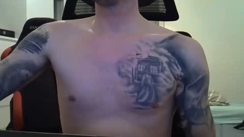 Snapshot of mydickistoobig chatting on February 2025 04:47:02 PM Big Dick Huhu online show from February 2025 04:47:02 PM