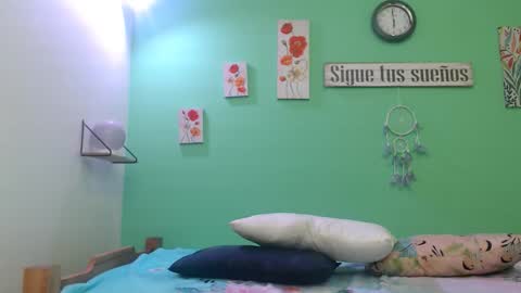 Snapshot of myguardian20angel chatting on October 2025 07:01:02 PM Angel Cute online show from October 2025 07:01:02 PM