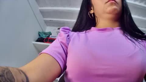 Snapshot of myhoney_hot chatting on January 2025 02:01:01 AM myhoney_hot online show from January 2025 02:01:01 AM