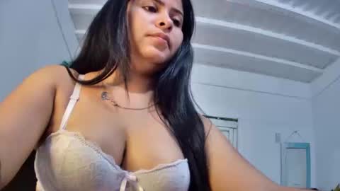 Snapshot of myhoney_hot chatting on January 2025 12:11:02 PM myhoney_hot online show from January 2025 12:11:02 PM