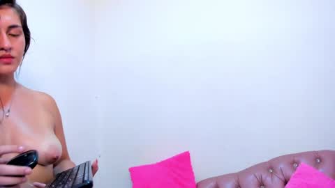 Snapshot of myinnocentwhore chatting on December 2024 06:32:01 AM LINDA AND EMILIO online show from December 2024 06:32:01 AM