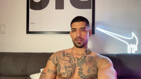 Myke esthetic online show from September 2025 11:53:01 PM