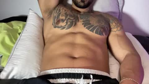 Myke esthetic online show from October 2025 08:13:01 AM