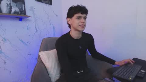 Snapshot of mykelcano chatting on October 2025 02:29:01 PM Mykel online show from October 2025 02:29:01 PM