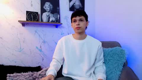 Snapshot of mykelcano chatting on October 2025 03:02:01 PM Mykel online show from October 2025 03:02:01 PM