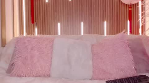 Snapshot of myladreams_ chatting on January 2026 03:44:02 AM Myla online show from January 2026 03:44:02 AM