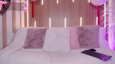 Snapshot of myladreams_ chatting on January 2026 09:29:01 PM Myla online show from January 2026 09:29:01 PM