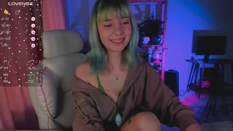 MylaFlores online show from April 2026 03:33:02 AM