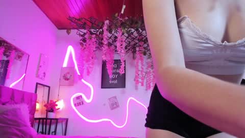 helen online show from December 2024 12:29:01 AM
