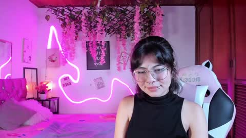 helen online show from December 2024 02:22:02 AM