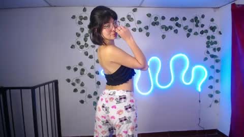 helen online show from January 2025 08:25:01 AM