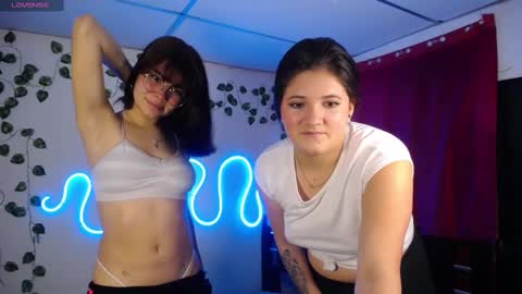 helen online show from February 2025 02:25:01 AM
