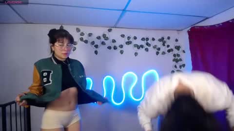 helen online show from March 2025 06:02:02 AM