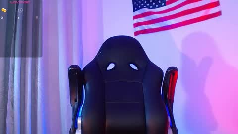 Snapshot of mylowallacee chatting on November 2025 09:17:01 PM Mylo Wallace online show from November 2025 09:17:01 PM