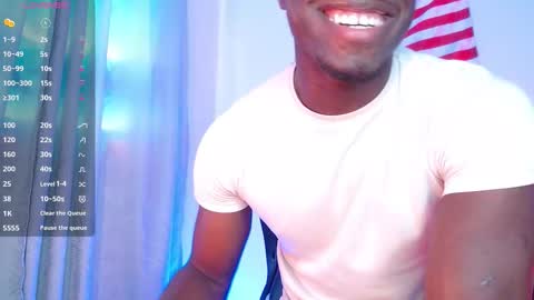 Snapshot of mylowallacee chatting on December 2025 07:53:01 PM Mylo Wallace online show from December 2025 07:53:01 PM