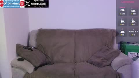 Snapshot of myloxcody chatting on October 2025 10:56:01 PM Mylo Cody online show from October 2025 10:56:01 PM