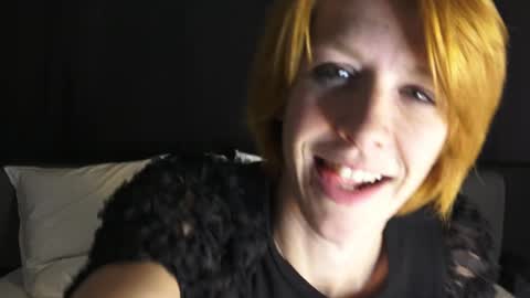 Snapshot of mymiesexy chatting on March 2025 09:43:02 PM mymiesexy online show from March 2025 09:43:02 PM