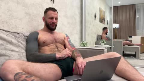 Snapshot of mynameismartin chatting on January 2025 05:20:01 PM mynameismartin online show from January 2025 05:20:01 PM