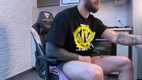 Snapshot of mynameismartin chatting on January 2025 03:11:01 PM mynameismartin online show from January 2025 03:11:01 PM