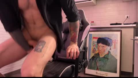 Snapshot of mynameismartin chatting on March 2025 06:23:02 PM mynameismartin online show from March 2025 06:23:02 PM