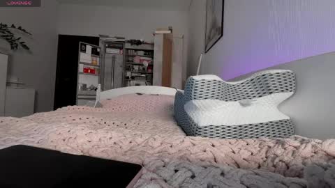 Snapshot of myphoenixx chatting on March 2026 08:19:01 AM Phoenix online show from March 2026 08:19:01 AM